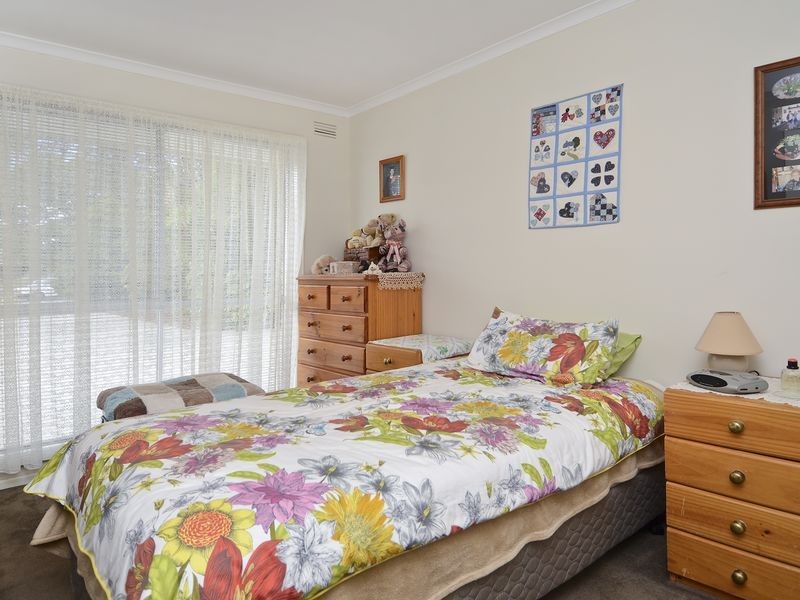 2/19 Polwarth Crescent, Belmont VIC 3216