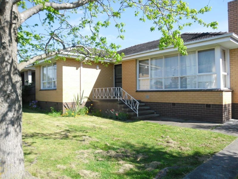 4 Elliott Avenue, Highton VIC 3216