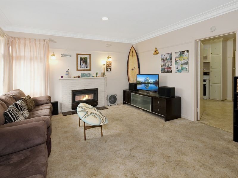 13 Strickland Avenue, Highton VIC 3216