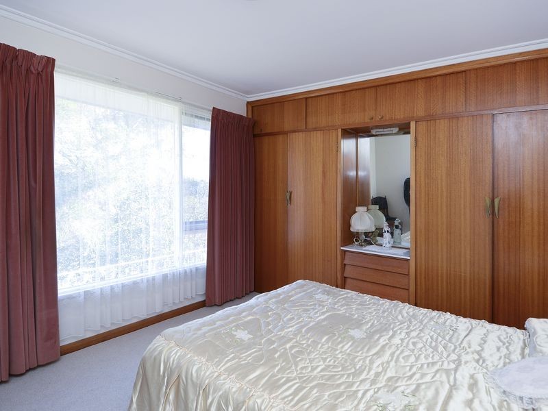 5 Roberts Road, Belmont VIC 3216