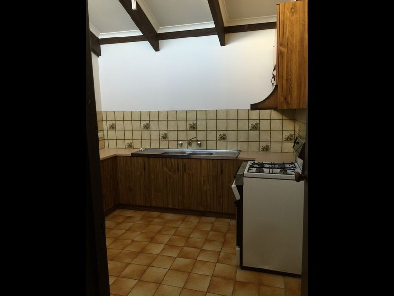 4/49 Oberon Drive, Belmont VIC 3216