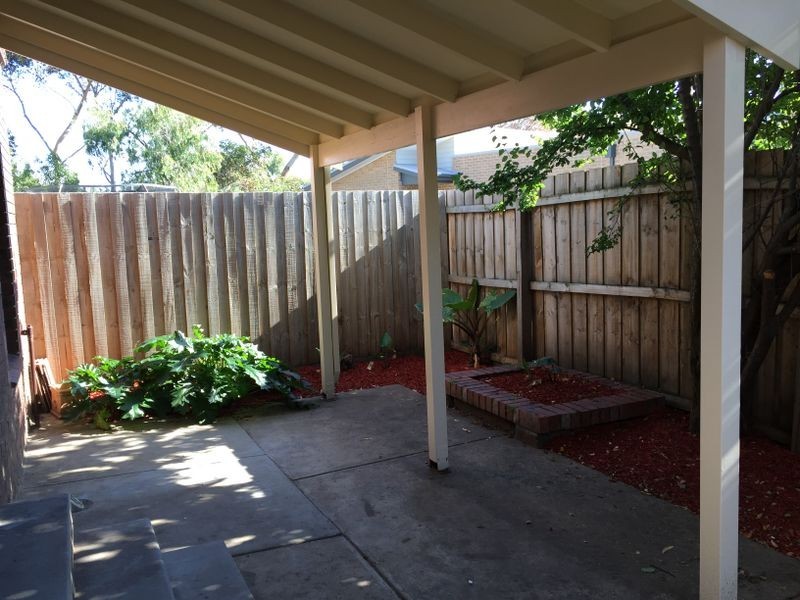 4/49 Oberon Drive, Belmont VIC 3216