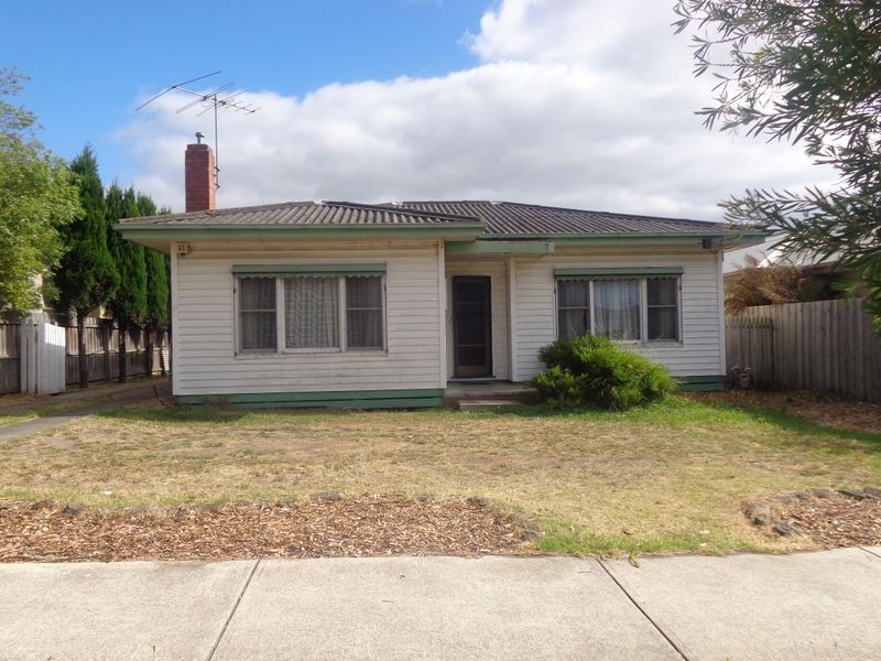 11 Carr Street, Belmont VIC 3216