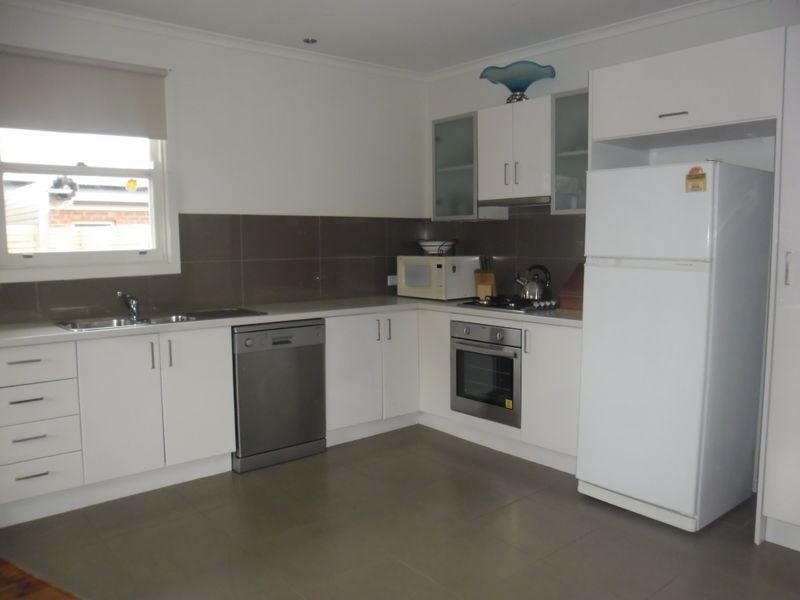 1/6 Charlotte Ave, Newcomb VIC 3219