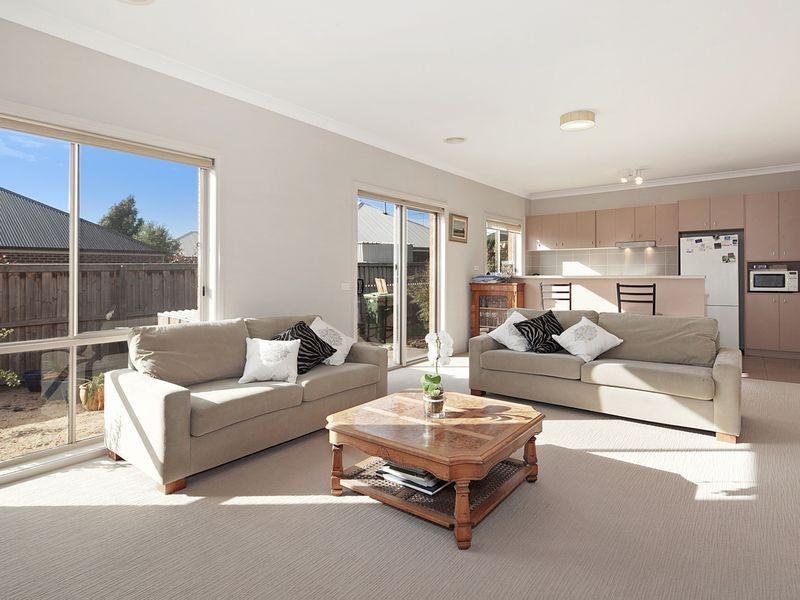 15 Chambers Court, Marshall VIC 3216