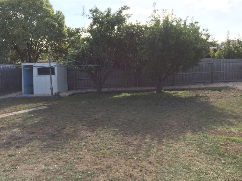 7 Englewood Court, Belmont VIC 3216