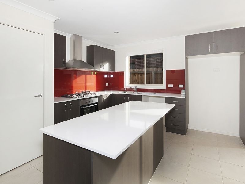 36 Macfarlane Street, Marshall VIC 3216