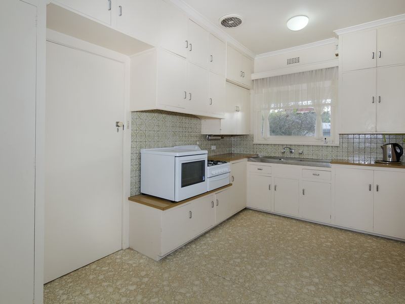 18 George Street, Belmont VIC 3216