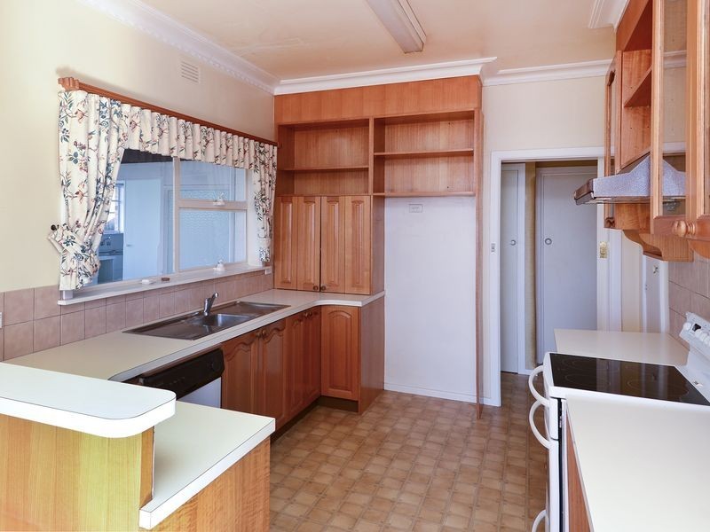 81 Thornhill Road, Highton VIC 3216