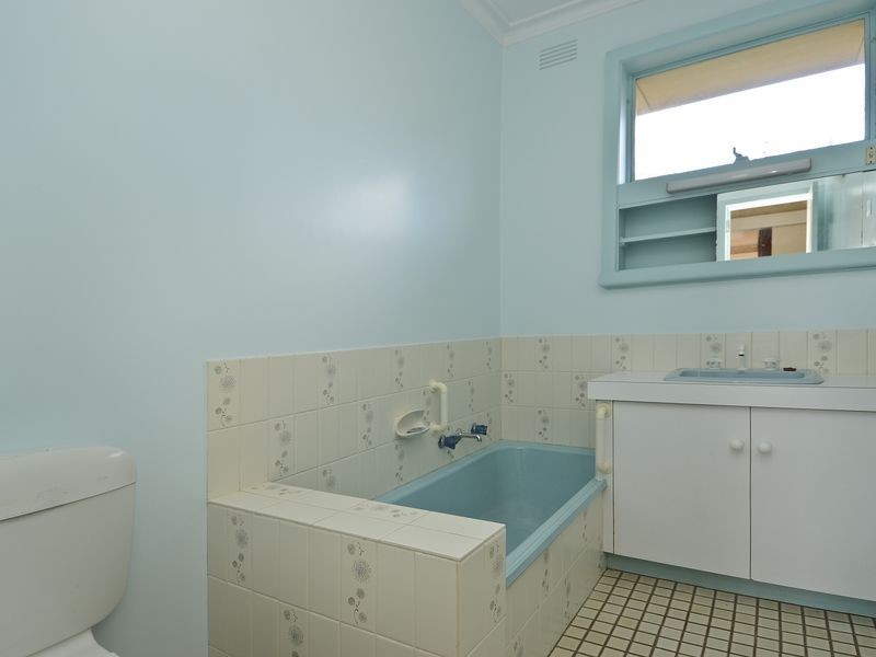 81 Thornhill Road, Highton VIC 3216