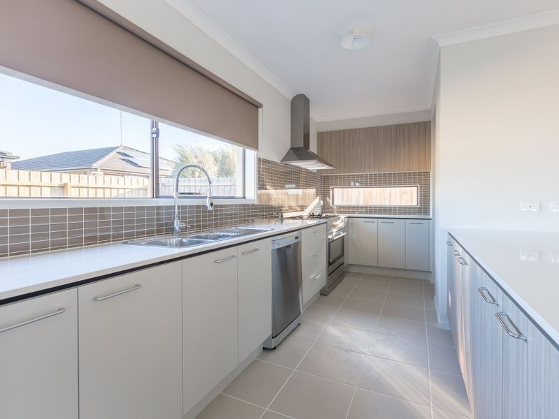 80 Grove Road, Grovedale VIC 3216