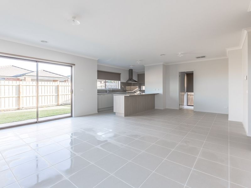 80 Grove Road, Grovedale VIC 3216