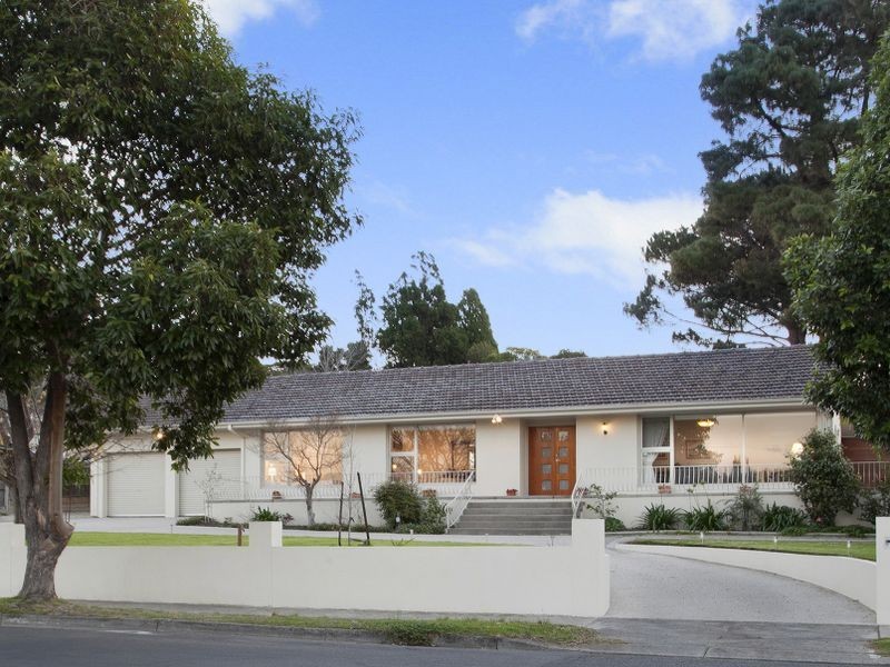 6 South Valley Road, Highton VIC 3216