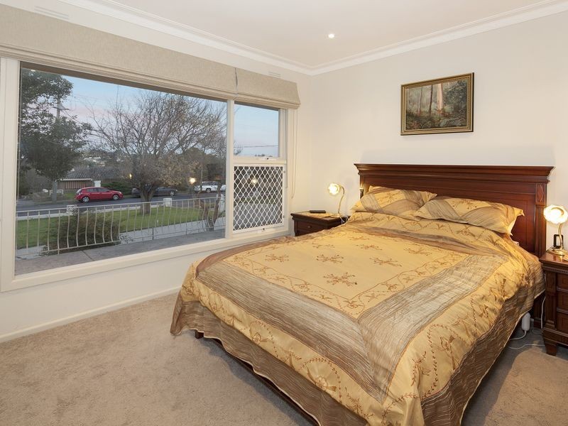 6 South Valley Road, Highton VIC 3216