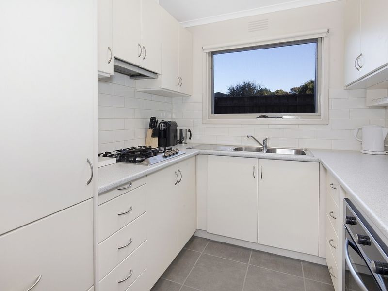 6 South Valley Road, Highton VIC 3216