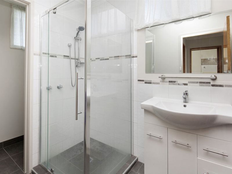 6 South Valley Road, Highton VIC 3216