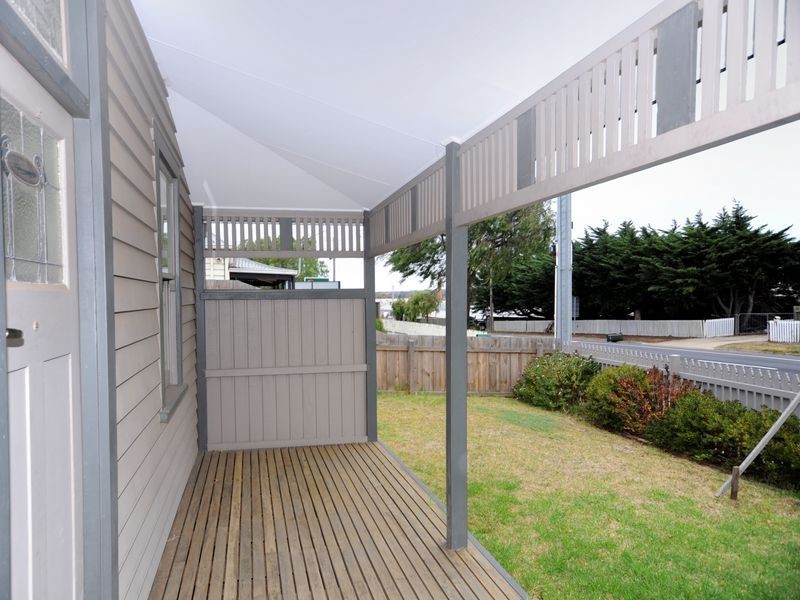 1/51 Tucker Street, Breakwater VIC 3219