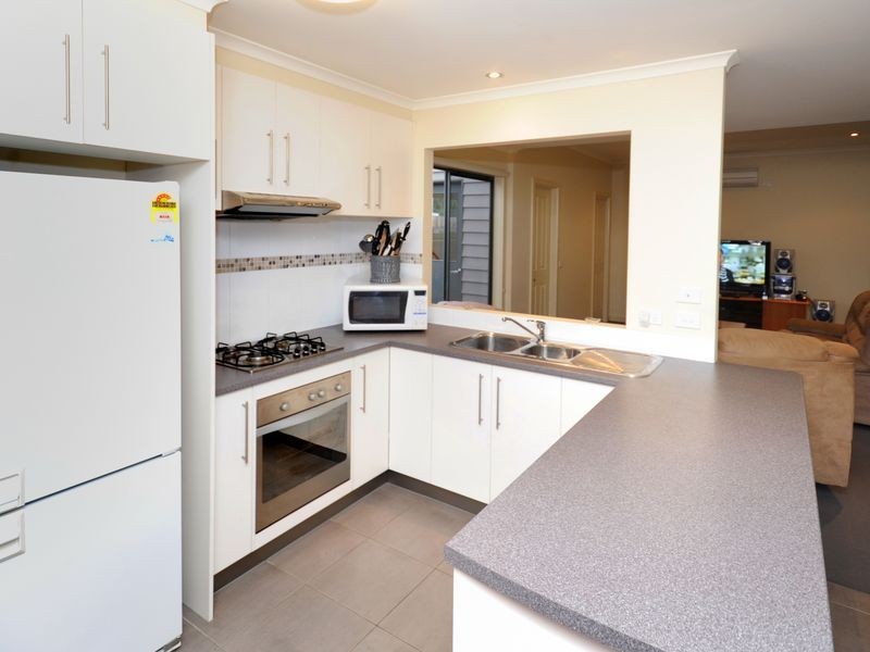 1/51 Tucker Street, Breakwater VIC 3219