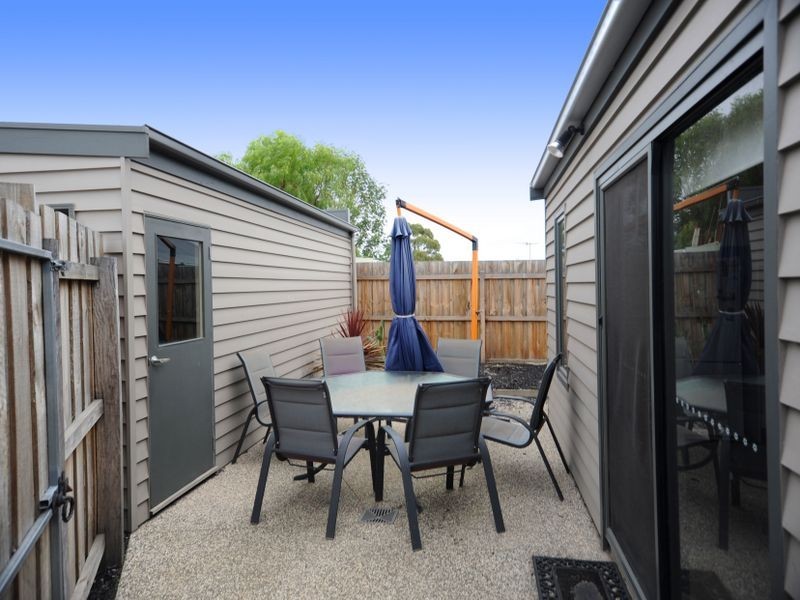 1/51 Tucker Street, Breakwater VIC 3219
