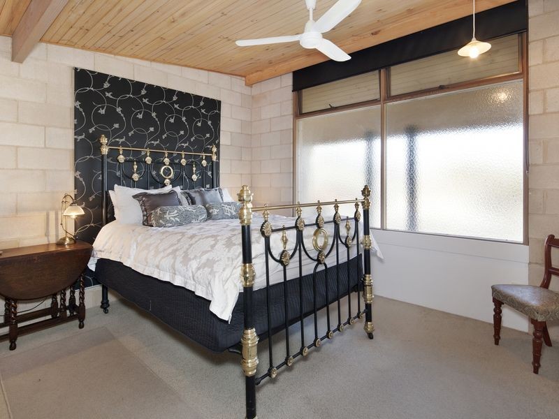 154 Gheringhap Street, Geelong VIC 3220