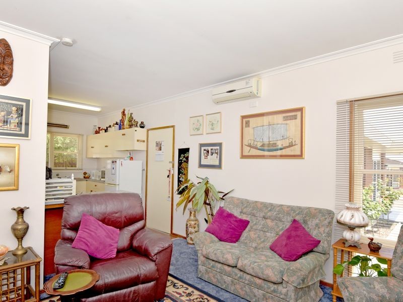 3/92 Aphrasia Street, Newtown VIC 3220