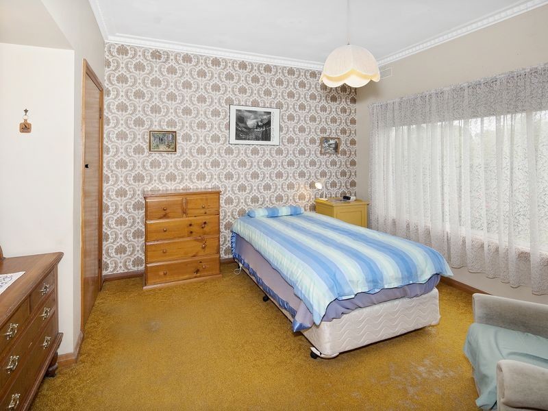 99 Laura Avenue, Belmont VIC 3216