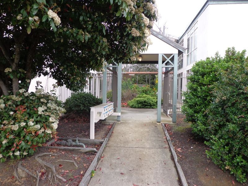 1/159-161 Roslyn Road, Belmont VIC 3216