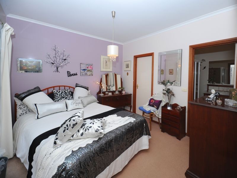 43 Waurnvale Drive, Belmont VIC 3216