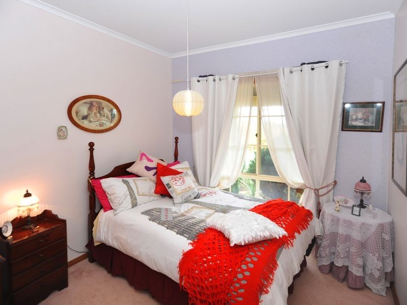 43 Waurnvale Drive, Belmont VIC 3216