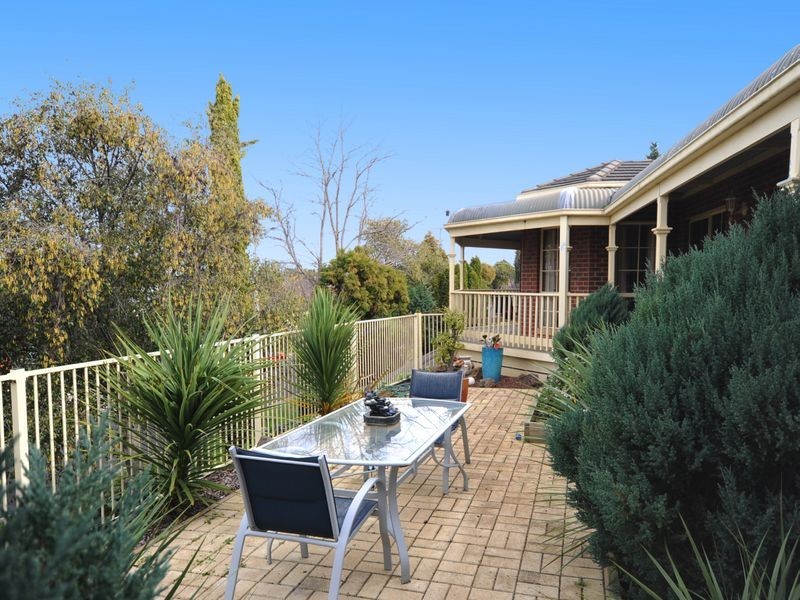 43 Waurnvale Drive, Belmont VIC 3216
