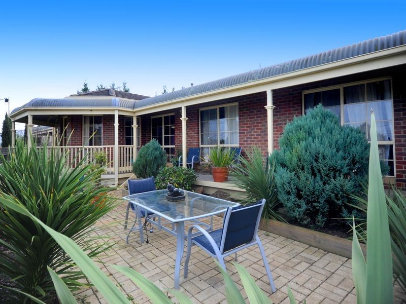 43 Waurnvale Drive, Belmont VIC 3216