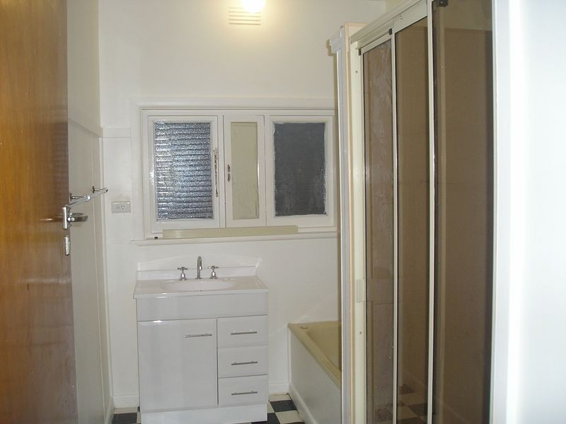 4 Queen Street, Belmont VIC 3216