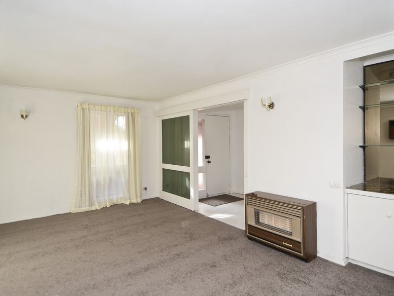 42 Crestmoor Drive, Highton VIC 3216