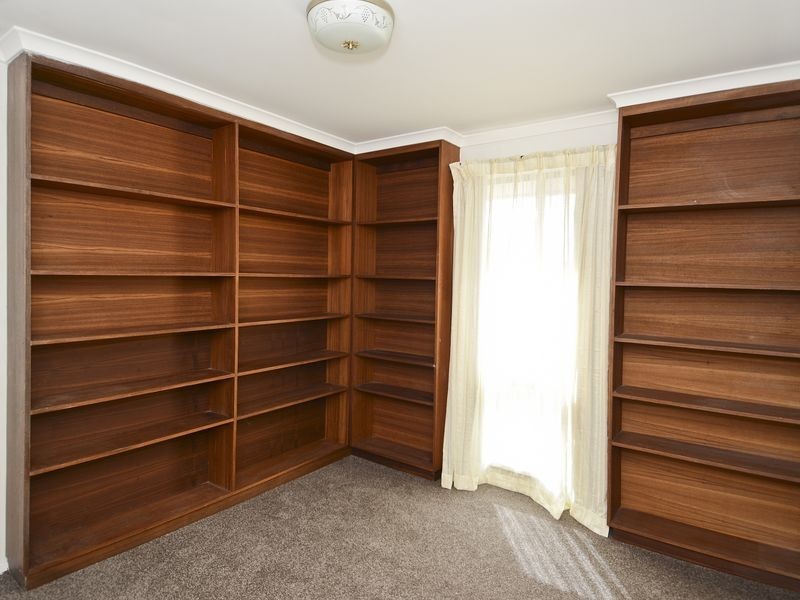 42 Crestmoor Drive, Highton VIC 3216