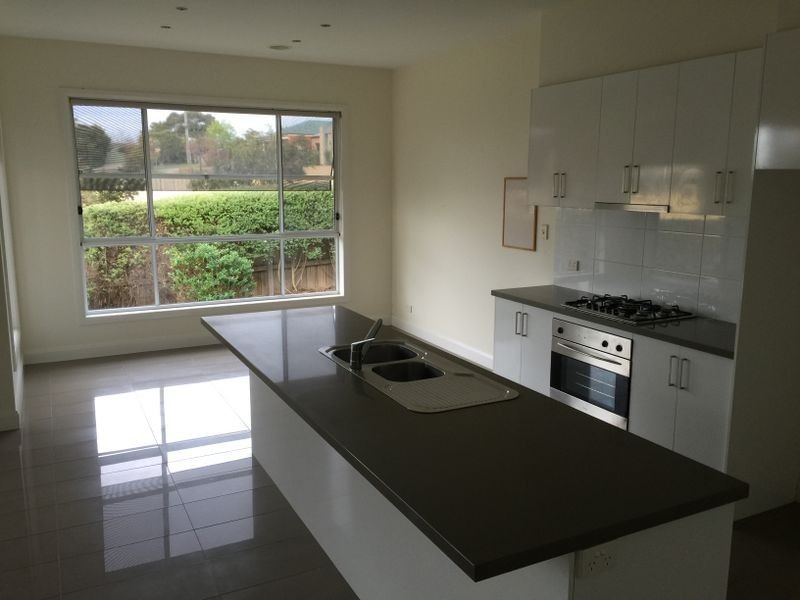 65 Grange Park Drive, Waurn Ponds VIC 3216