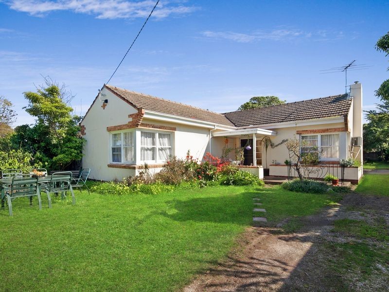 16 Rugby Street, Belmont VIC 3216