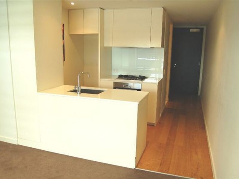 212/6-8 Eastern Beach Road, Geelong VIC 3220