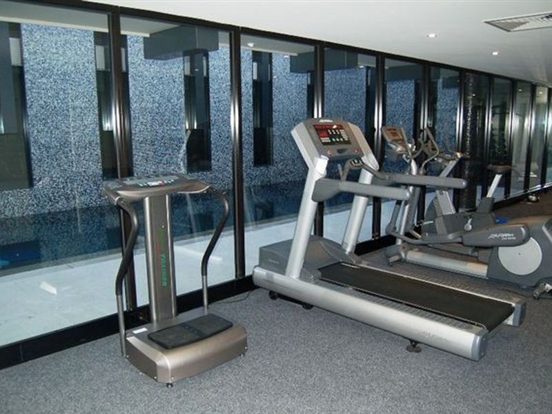 212/6-8 Eastern Beach Road, Geelong VIC 3220