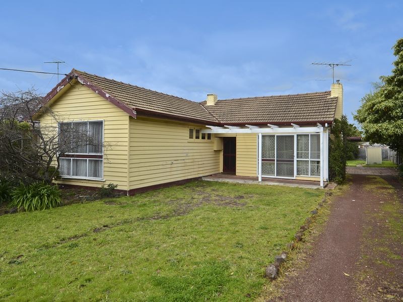 17 Pavo Street, Belmont VIC 3216