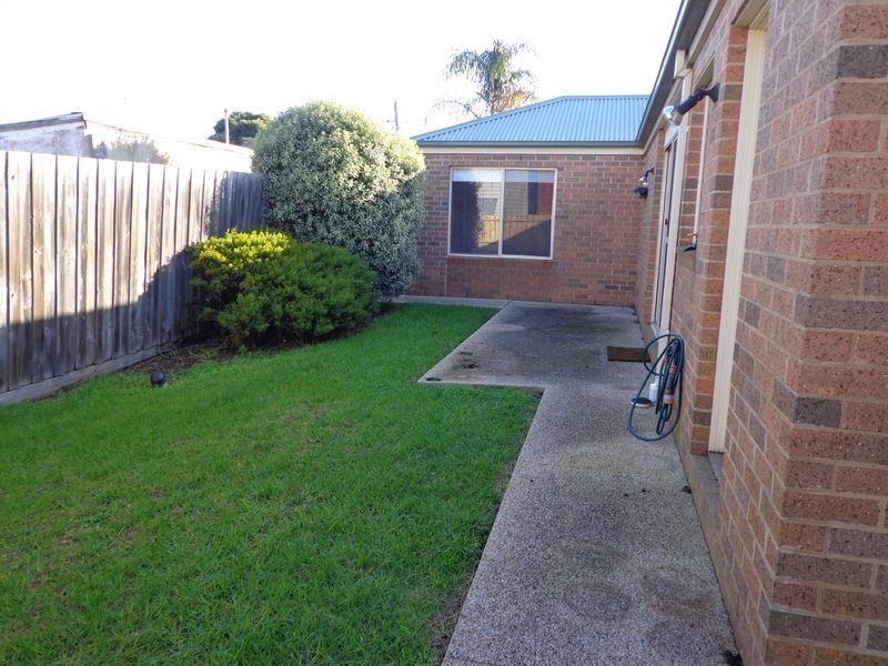 1B/Tasman Avenue, Belmont VIC 3216