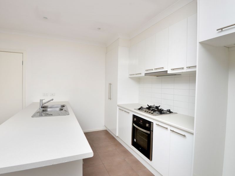 2/76 Marshalltown Road, Marshall VIC 3216