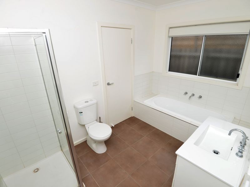 2/76 Marshalltown Road, Marshall VIC 3216