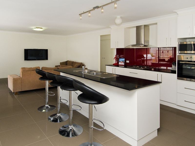 22-23 Viogner Place, Waurn Ponds VIC 3216