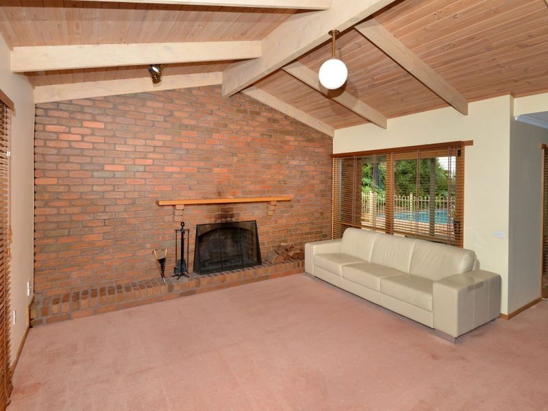 4 Rowan Court, Belmont VIC 3216