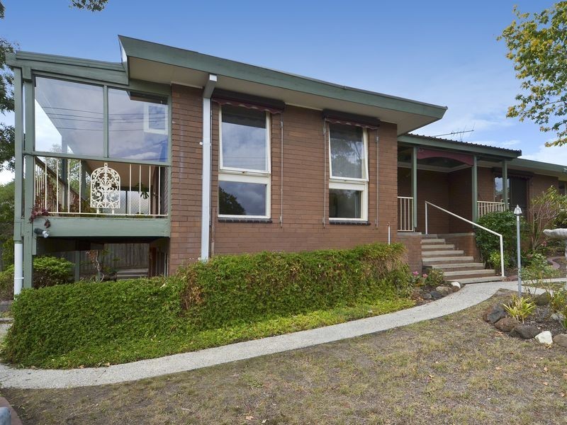 15 Portsmouth Crescent, Grovedale VIC 3216