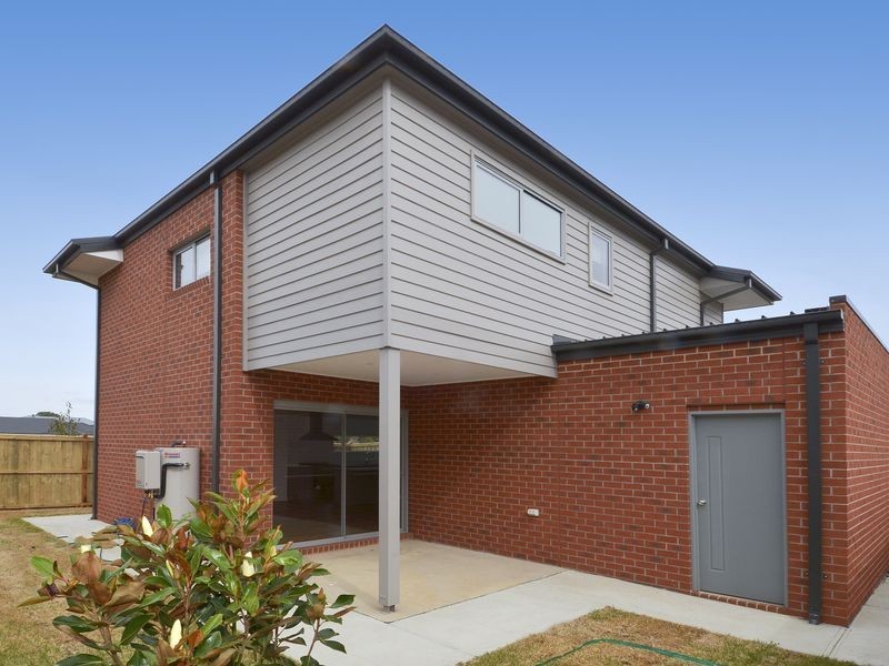 82 Armstrong Boulevard, Mount Duneed VIC 3216