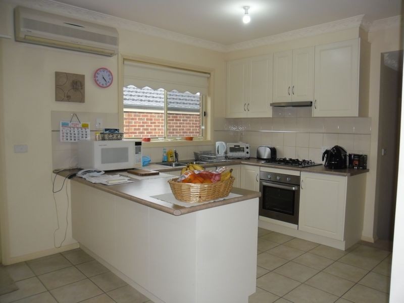 24 Molesworth Drive, Highton VIC 3216