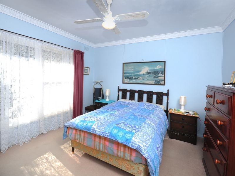 8 Kensington Road, Leopold VIC 3224