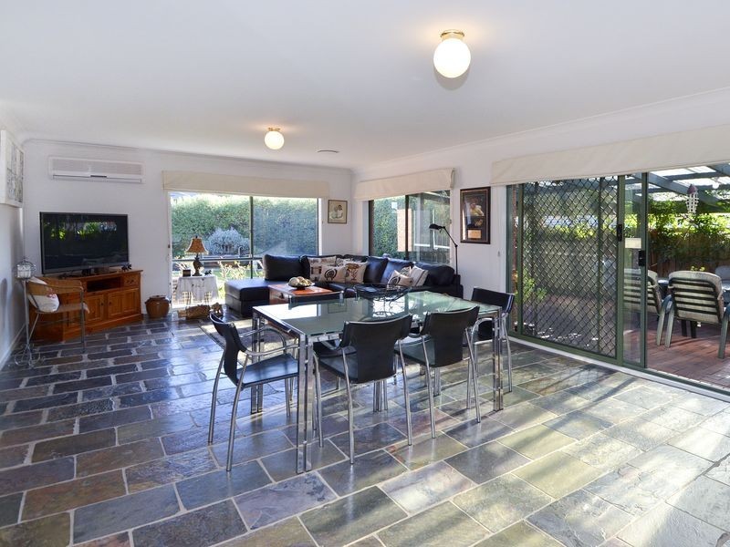 18 Waurn Park Court, Belmont VIC 3216