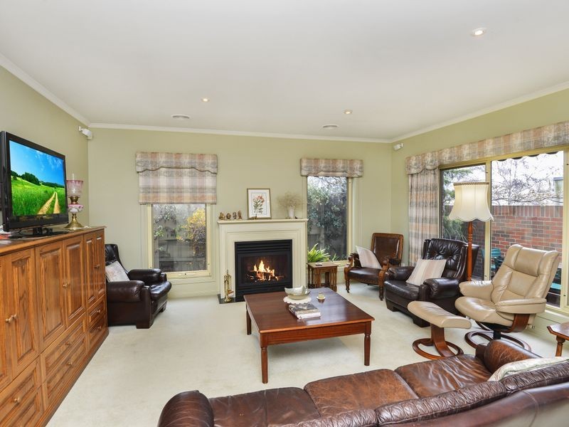 44 Villamanta Street, Geelong West VIC 3218